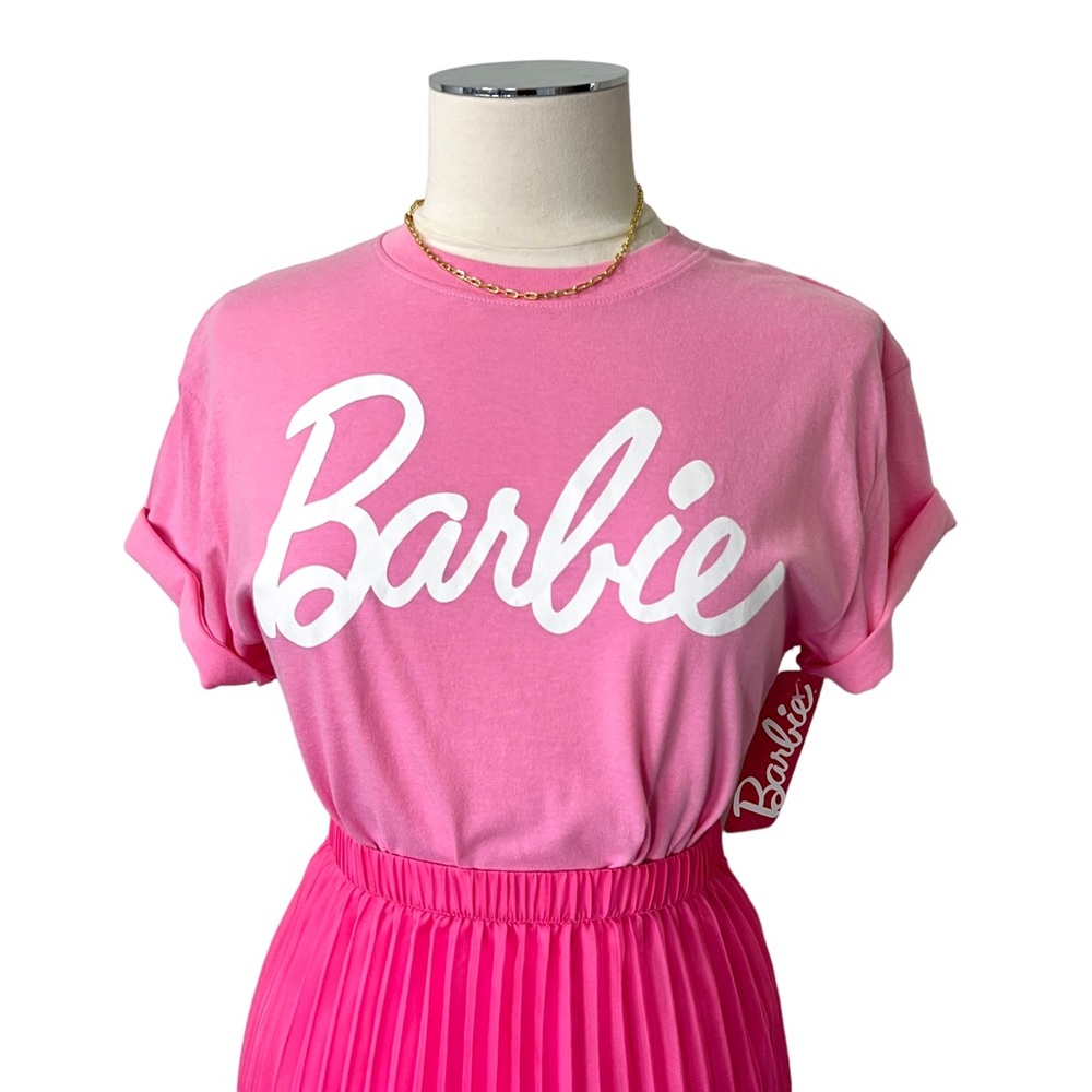 Pink BARBIE T-Shirt Semi Cropped Graphic Cotton Pink White Sz M